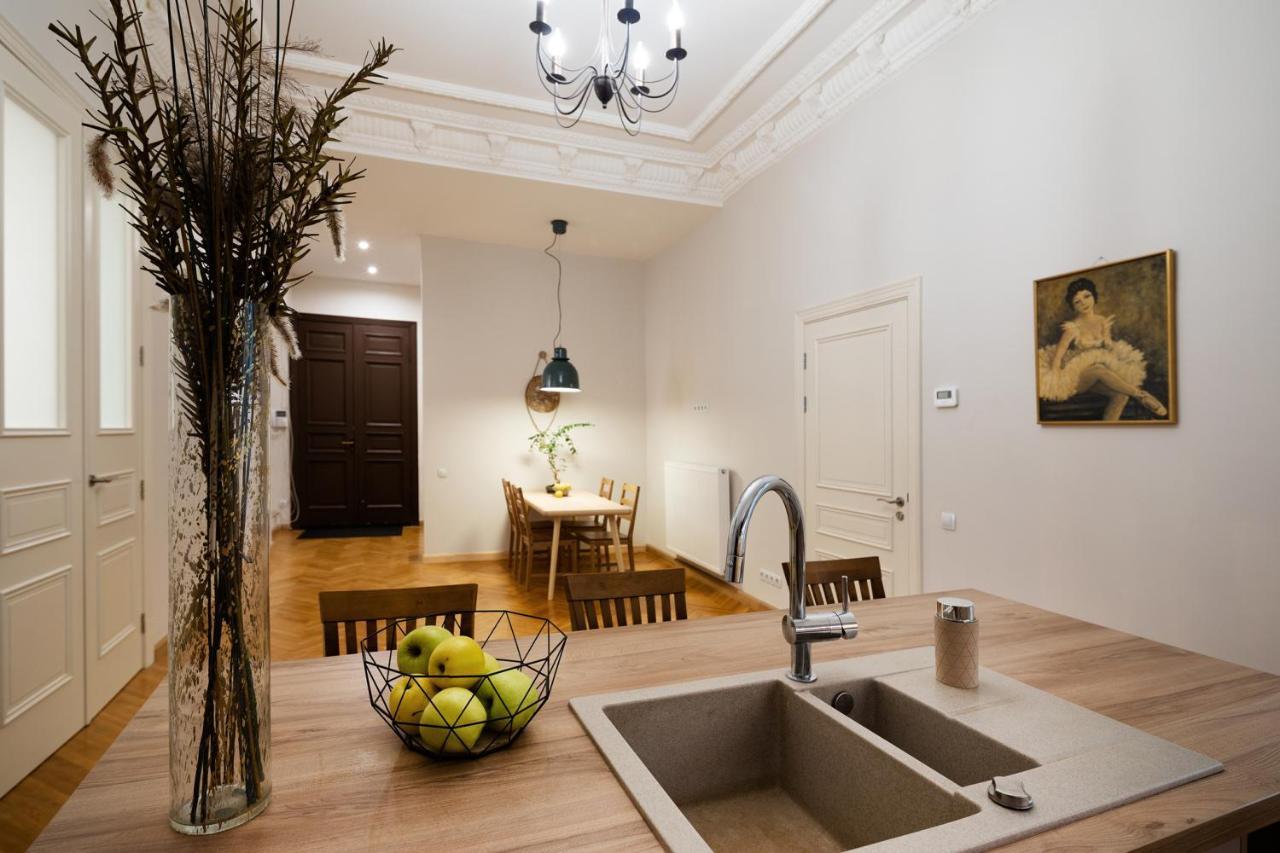 Old Riga Modern And Spacious 2 Bedroom Apartment エクステリア 写真
