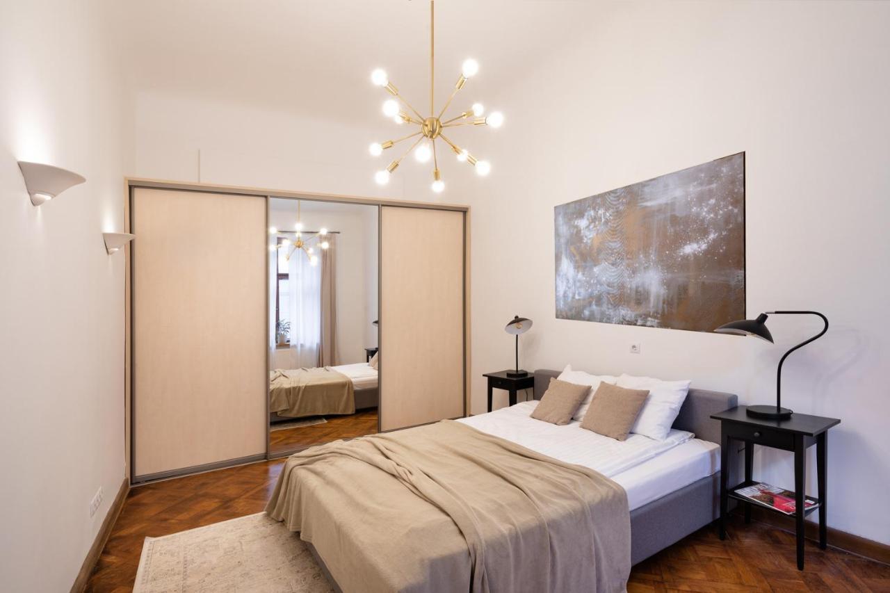 Old Riga Modern And Spacious 2 Bedroom Apartment エクステリア 写真